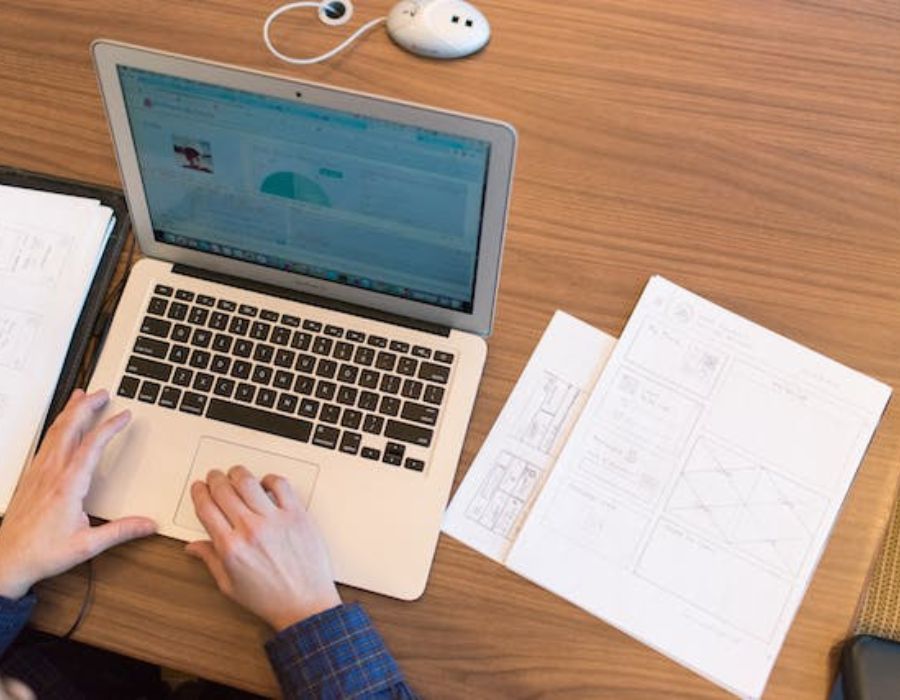 a person performing Research and Technical Writing