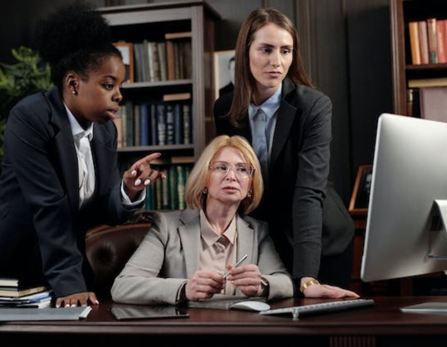 how a virtual assistant elevates your brand with stellar writing