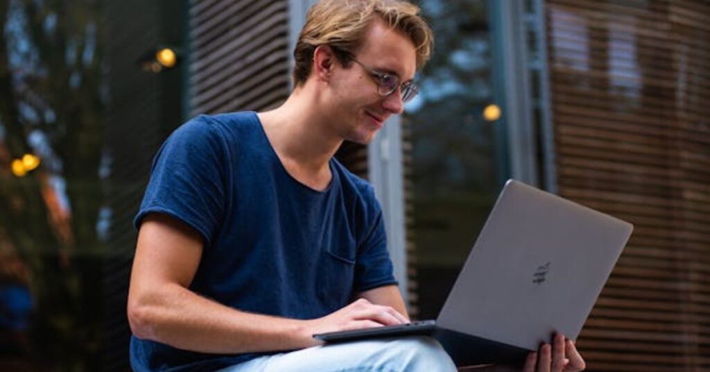 Hiring an Airbnb Virtual Assistant